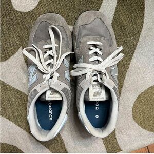 New Balance 574 trainers
Men’s 10